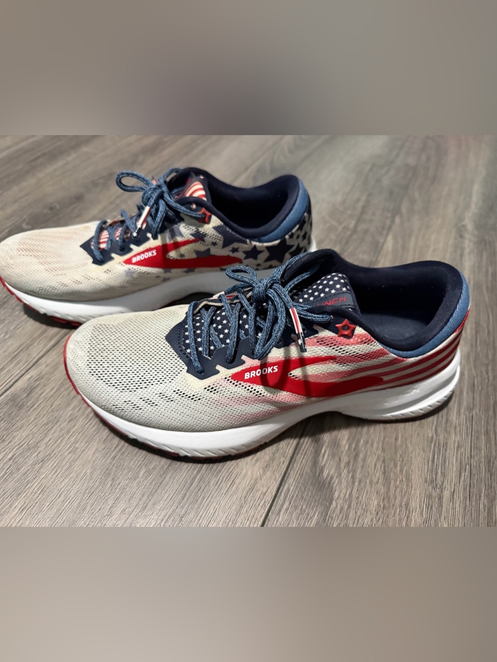 Brooks women’s patriotic, Fourth of July Navy & Red Running Shoes